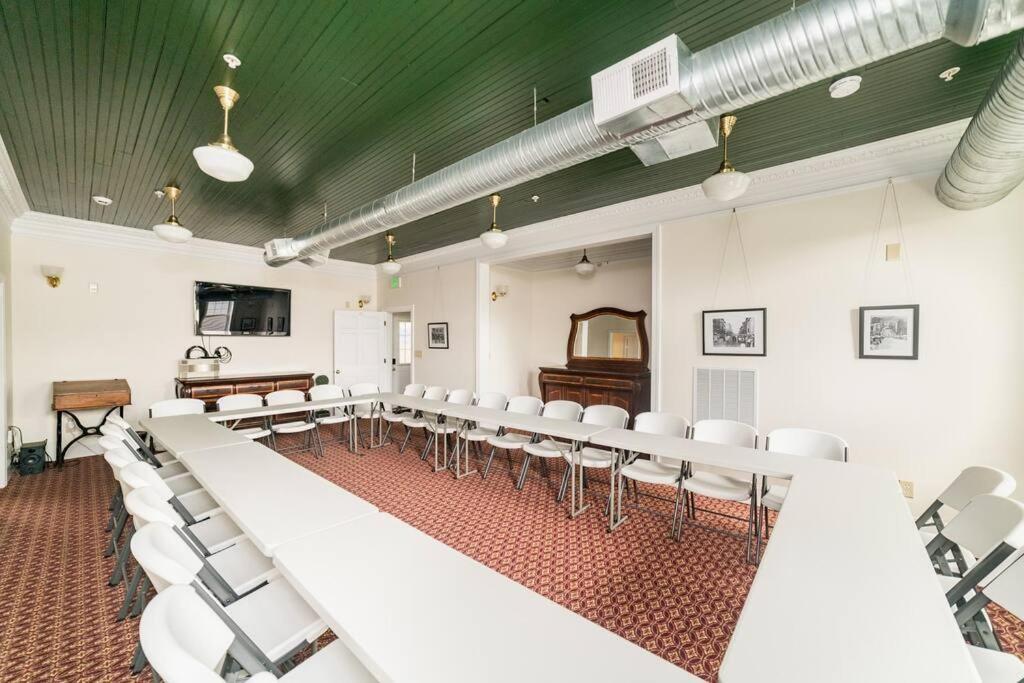 The Long Run - 2 Ca King Sized Beds+ - Sleeps 8-10 Apartment Линчбърг Екстериор снимка